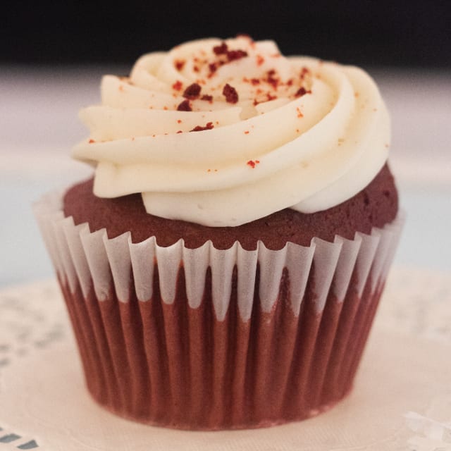 Jumbo Cupcake: Red Velvet.