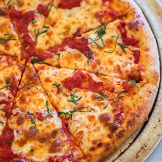 Margherita Pizza.